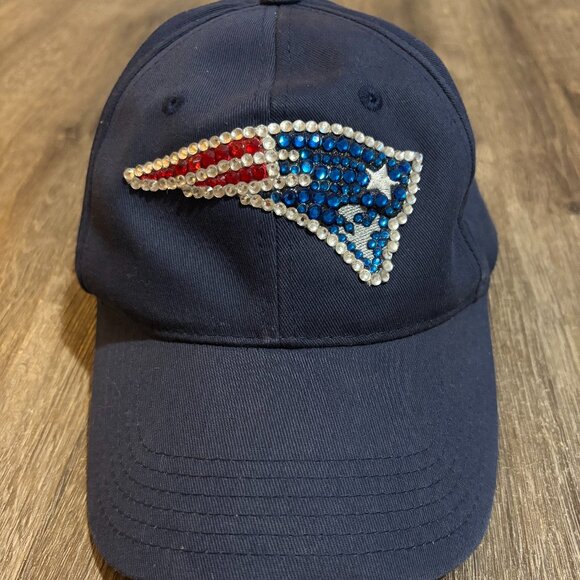 Official NFL Women’s Patriots Rhinestone Baseball Hat - Picture 1 of 7